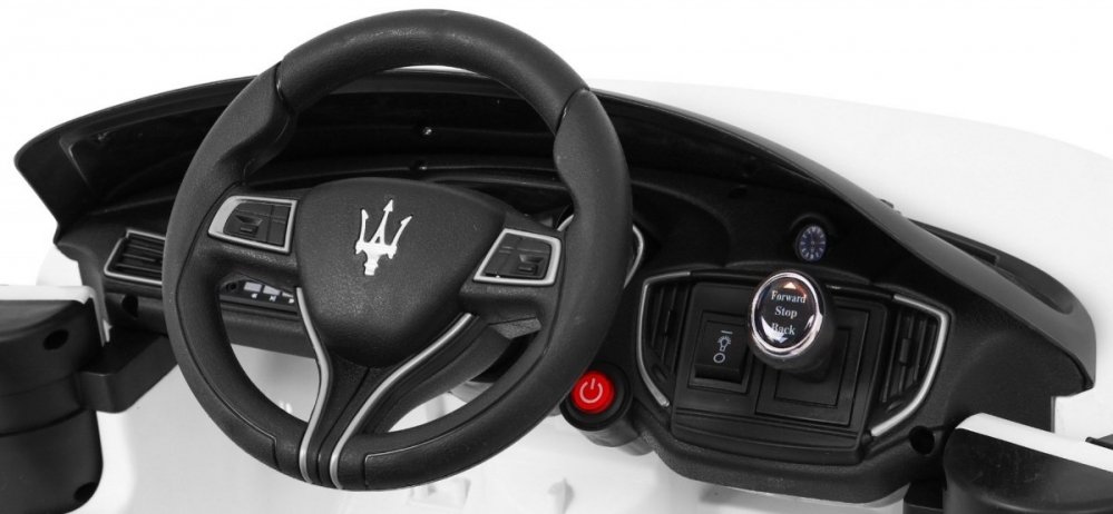 Auto's - kind%20elektrische%20auto-Maserati-Ghibli-_%5B34860%5D_1200